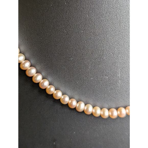 4mm - 5mm Genuine Pink Pearl 18" Strand Necklace W/ 14k Gold Clasp Need Restrung - Picture 4 of 9